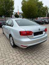 Volkswagen Jetta VI Match PDC/Sitzheizung/Teil-Leder/Navi - Volkswagen Jetta in Hamburg