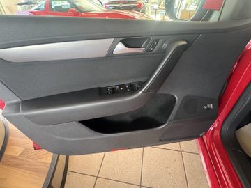 Volkswagen Passat Variant - 11