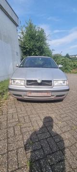 Skoda octavia 1 - Skoda Octavia aus 2000: Kombi