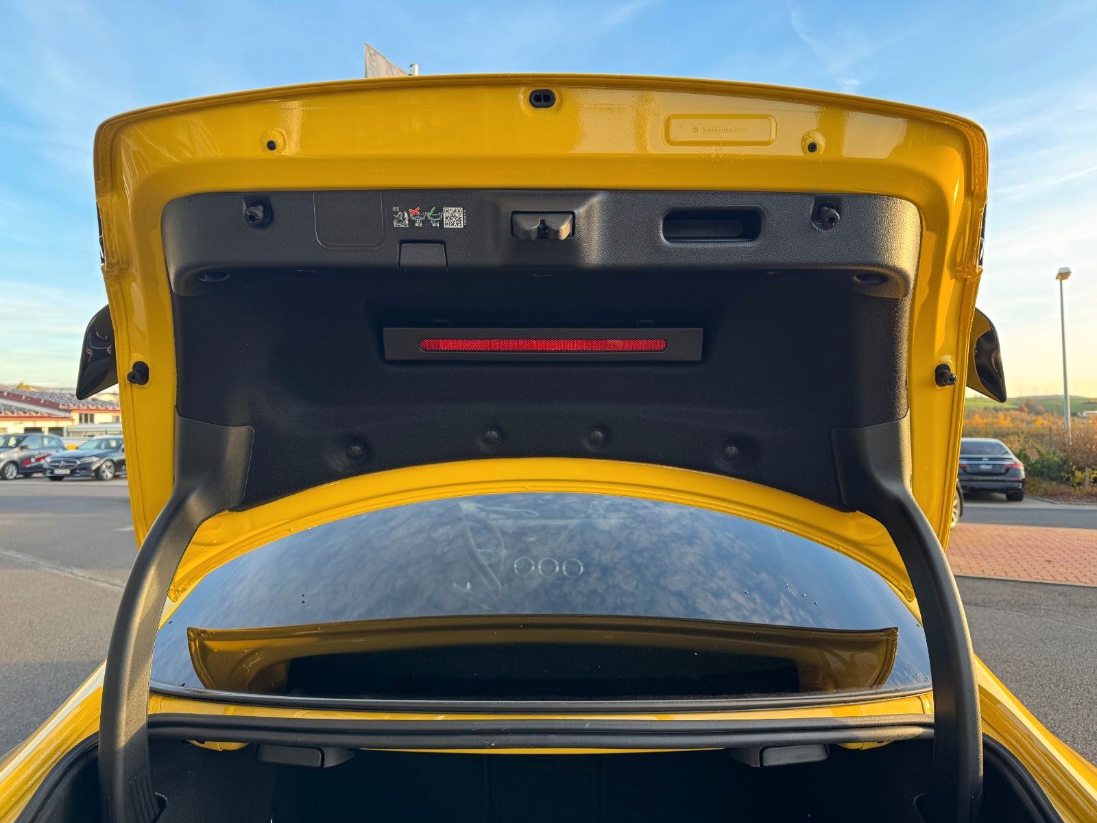 Fahrzeugabbildung Mercedes-Benz CLA 45 AMG+Aerodynamic+Pano+Burm+Multikontur+