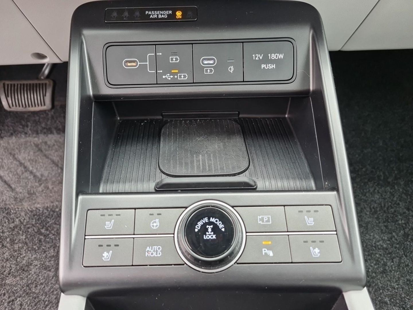 Fahrzeugabbildung Hyundai KONA Prime 1.6 T-Gdi 198PS DCT 4WD Glasschiebe