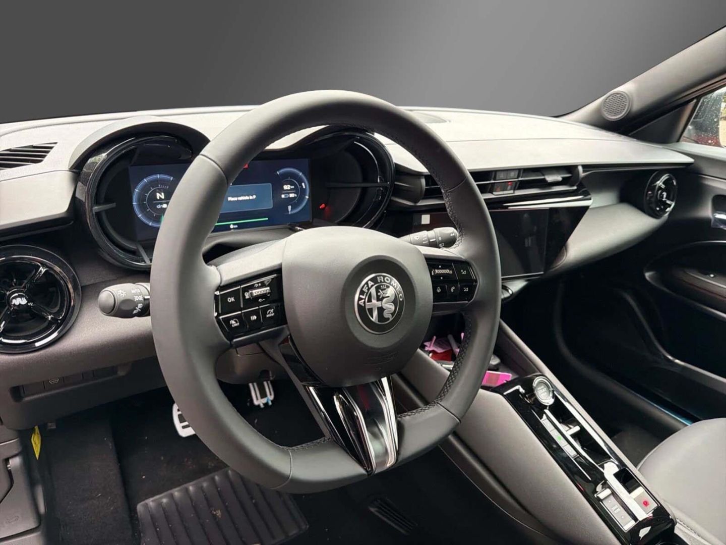 Fahrzeugabbildung Alfa Romeo Junior Elettrica VELOCE 280 PS voll Top Deal