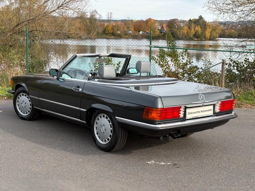 Mercedes-Benz SL 300