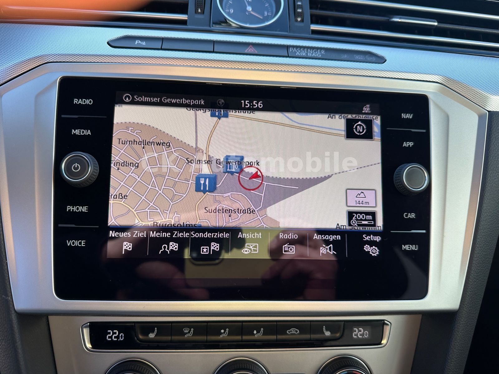 Fahrzeugabbildung Volkswagen Passat Variant Comfortline 2.0TDI/DSG/LED/AHK