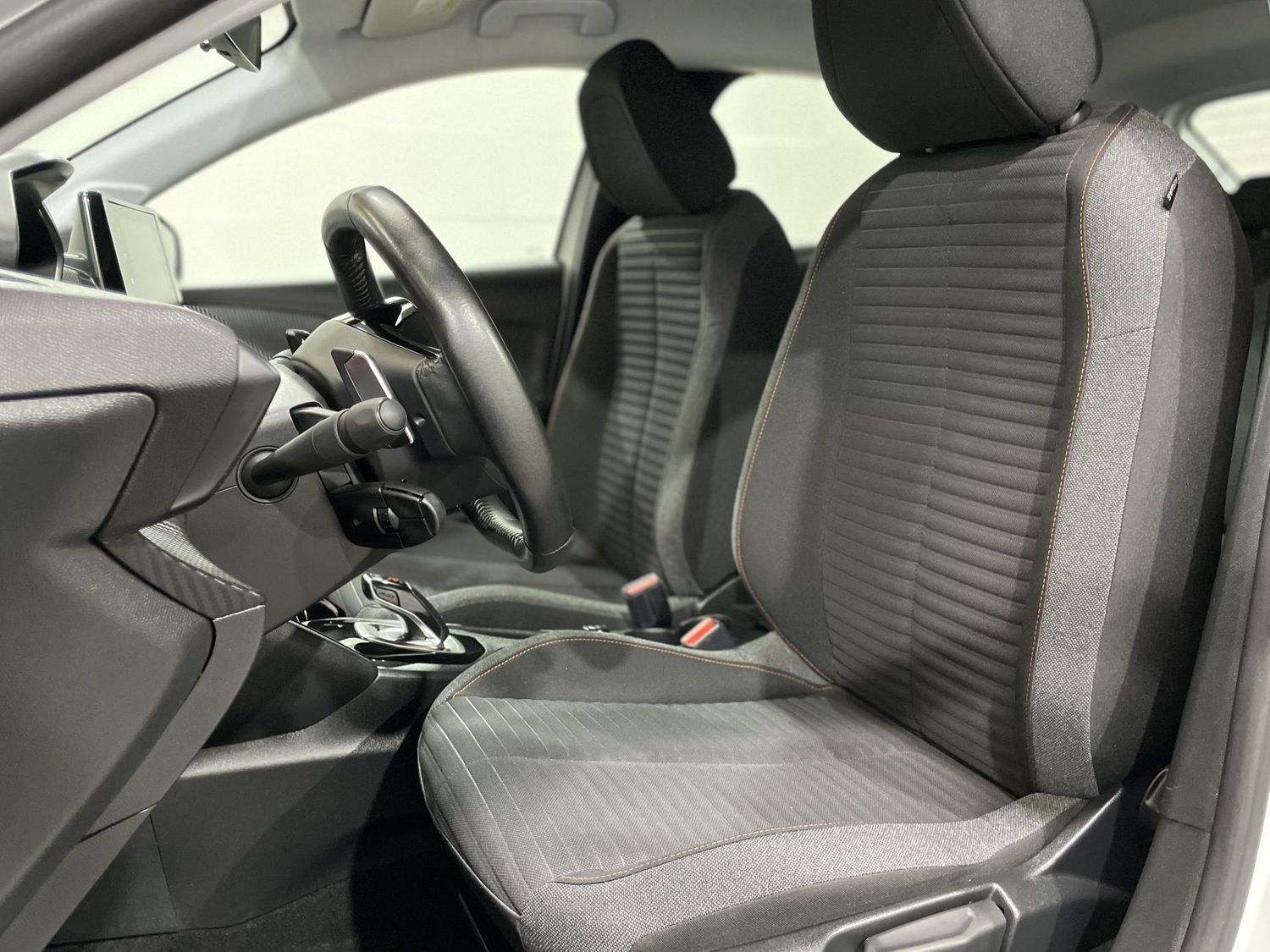 Fahrzeugabbildung Peugeot 208 Active Pack #LED#Navi#CarPlay#Media