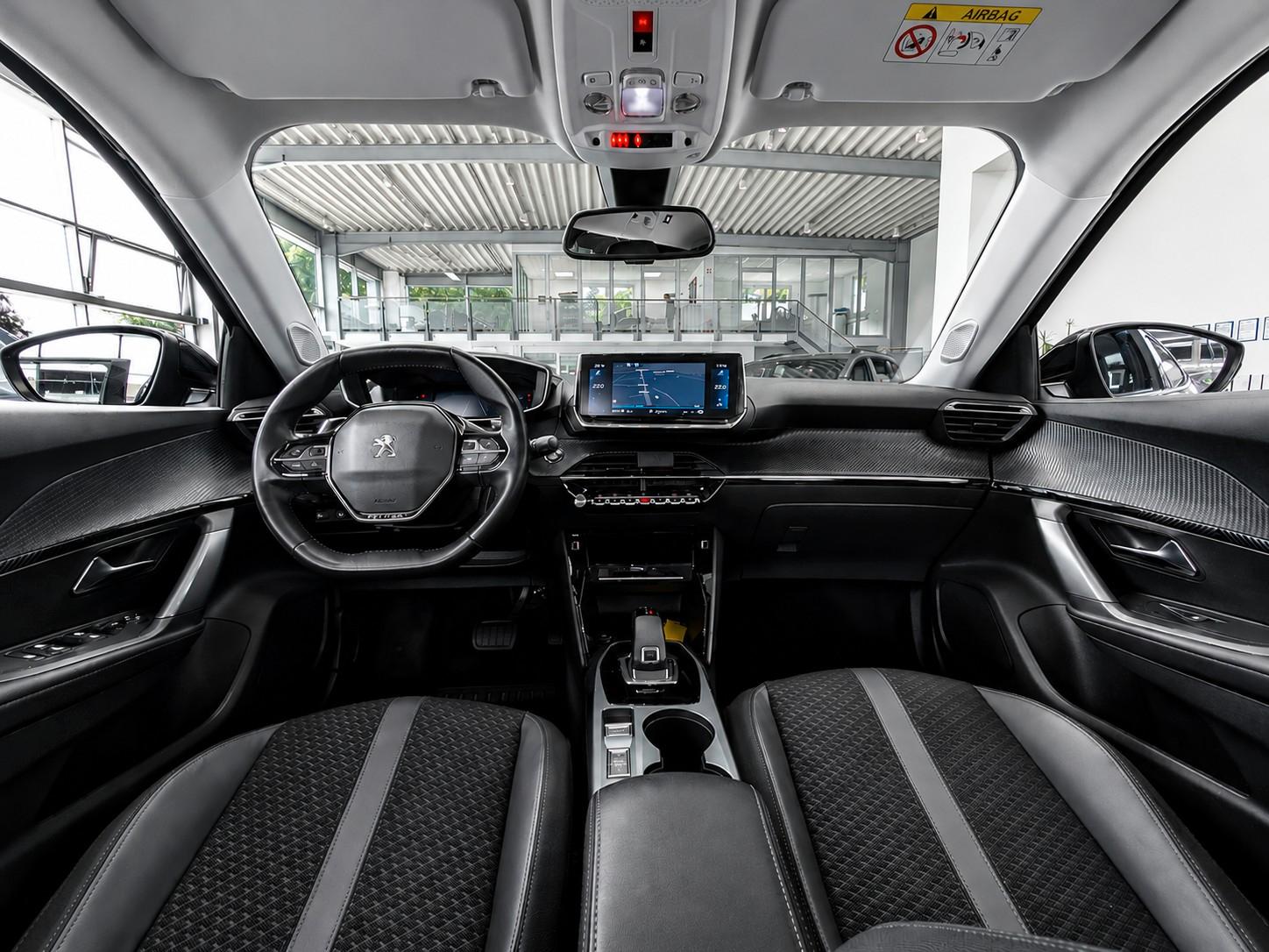 Peugeot 2008 ALLURE HDI 8G ACC 360° NAVI SHZ KEYLESS 2Hd