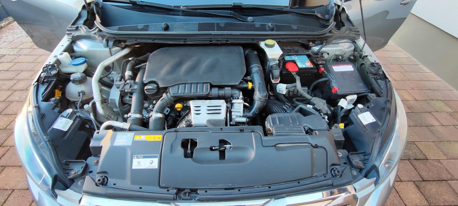 Peugeot 308 2015 — engine 1.199 cm³, 131 HP (96kW)
