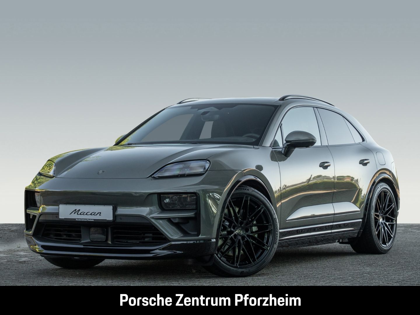 Porsche Macan Turbo HA-Lenkung Head-Up Surround-View