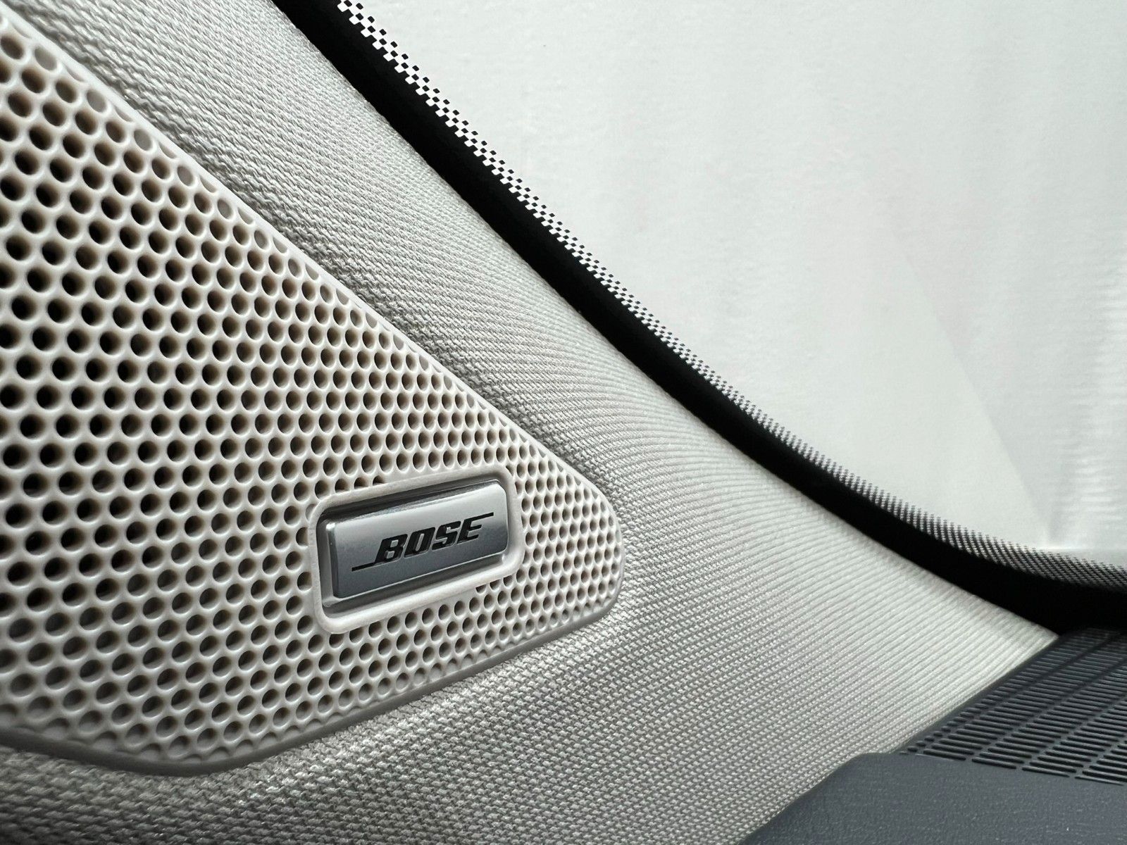 Fahrzeugabbildung Nissan Qashqai 1.3 MHEV -X-tronic Tekna+Premium