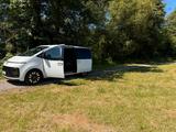 Hyundai STARIA 2.2 CRDi Signature 7-Sitzer Auto 4WD ... - Hyundai STARIA von privat