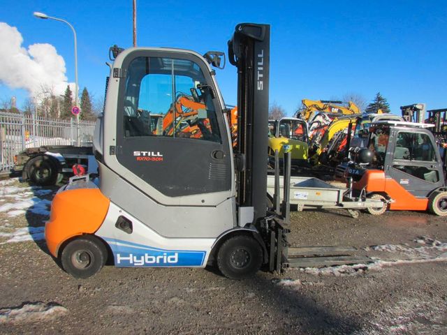 Still RX 70-30 H Hybrid / Diesel Stapler 15.500 EUR