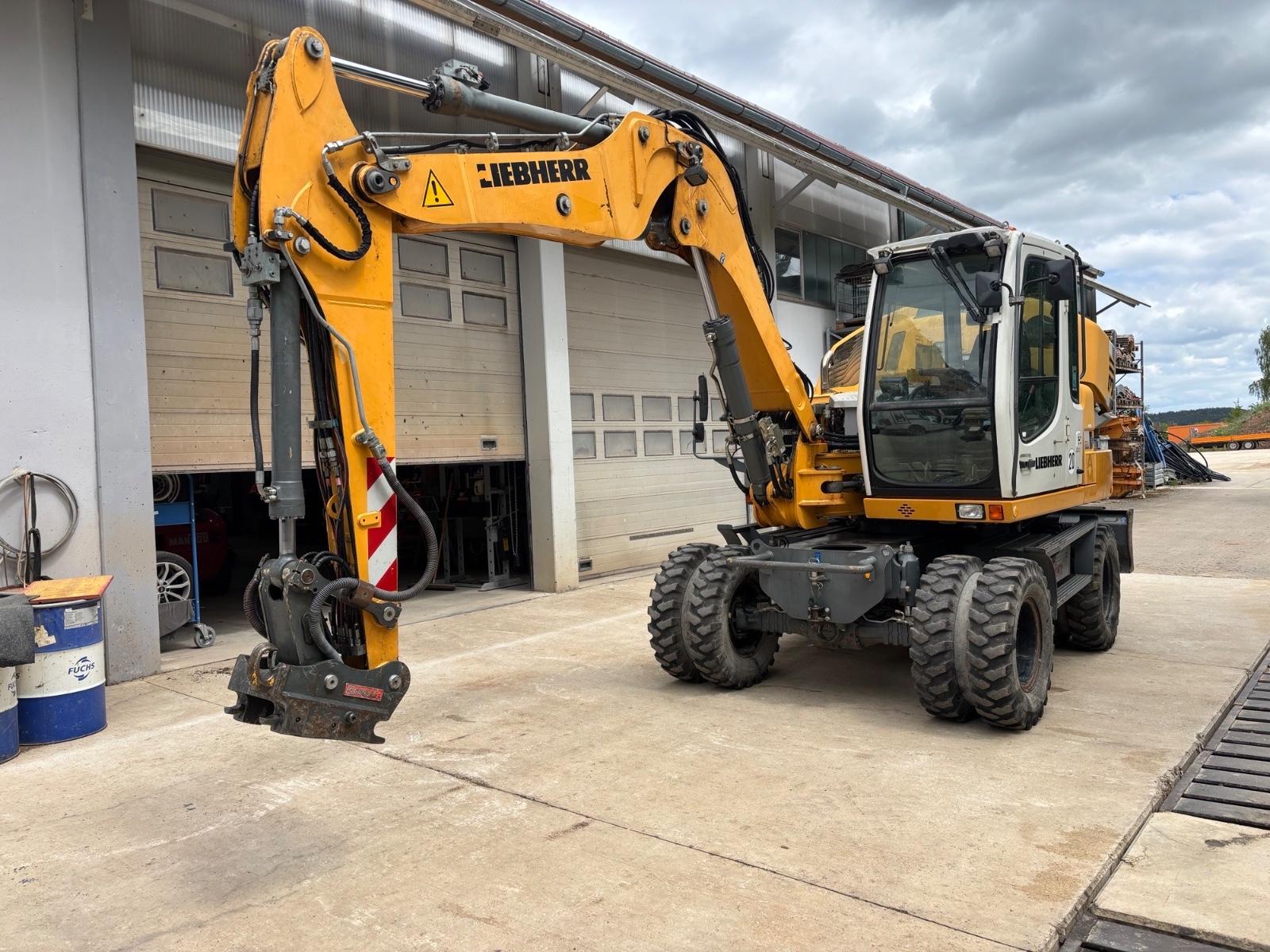 Liebherr A 311 Litronic