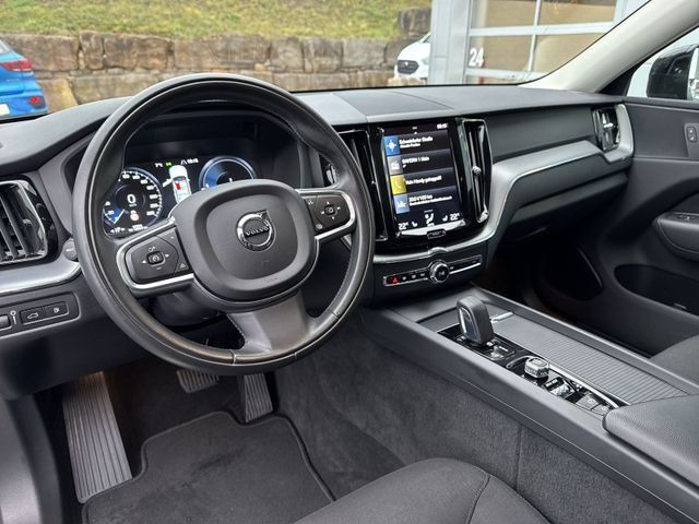 Fahrzeugabbildung Volvo XC60 2.0 PHEV R-Design Expression Recharge Plug-