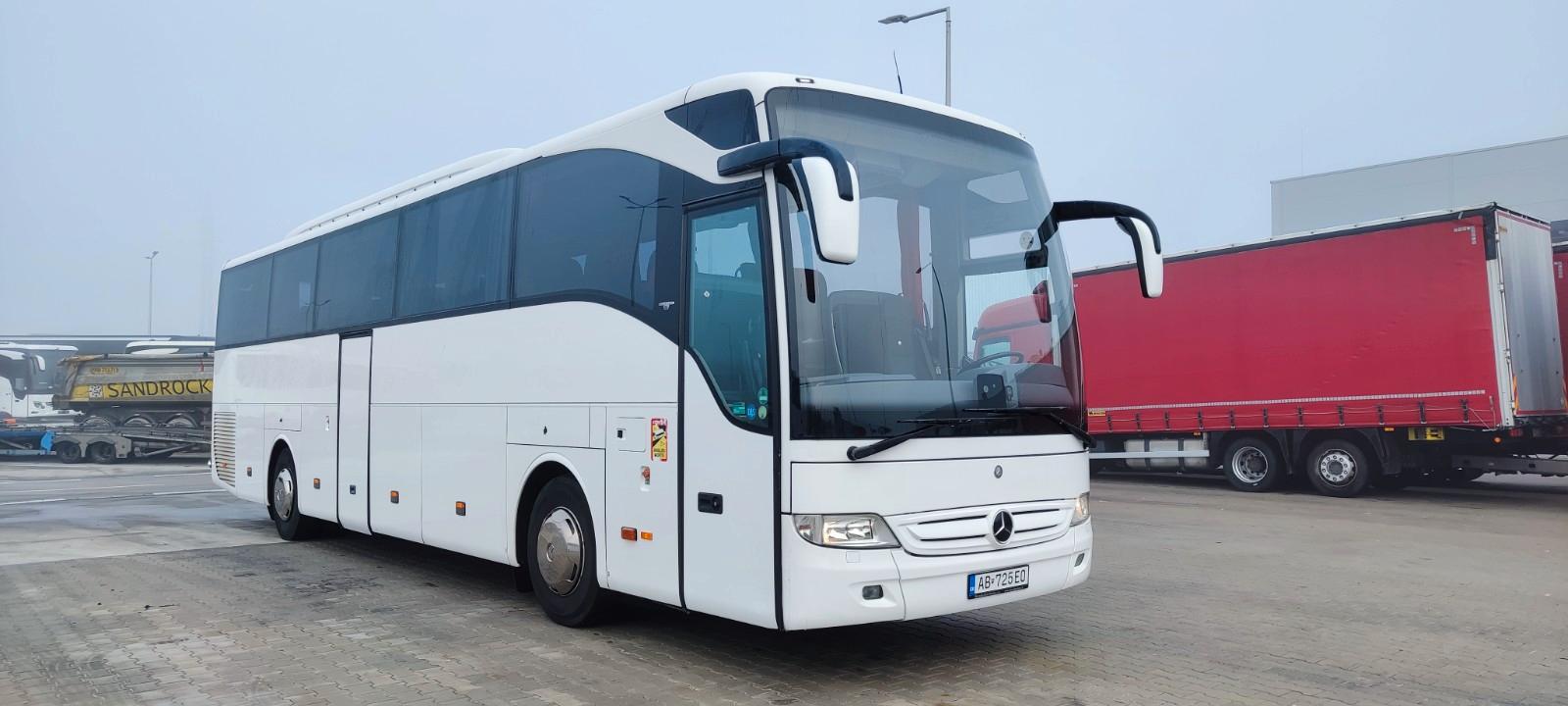 Mercedes-Benz Tourismo RHD