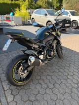 Kawasaki Z900, schwarz - Kawasaki Motorräder in Köln