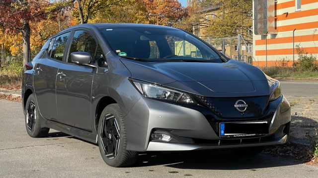 Nissan Leaf  Top Zustand - von privat