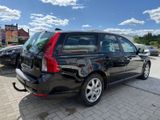 Volvo V50 Kombi 2.0 D Kinetic/AHK/Klima/Schiebedach/ - Volvo V50 mit Diesel-Antrieb: 2.0