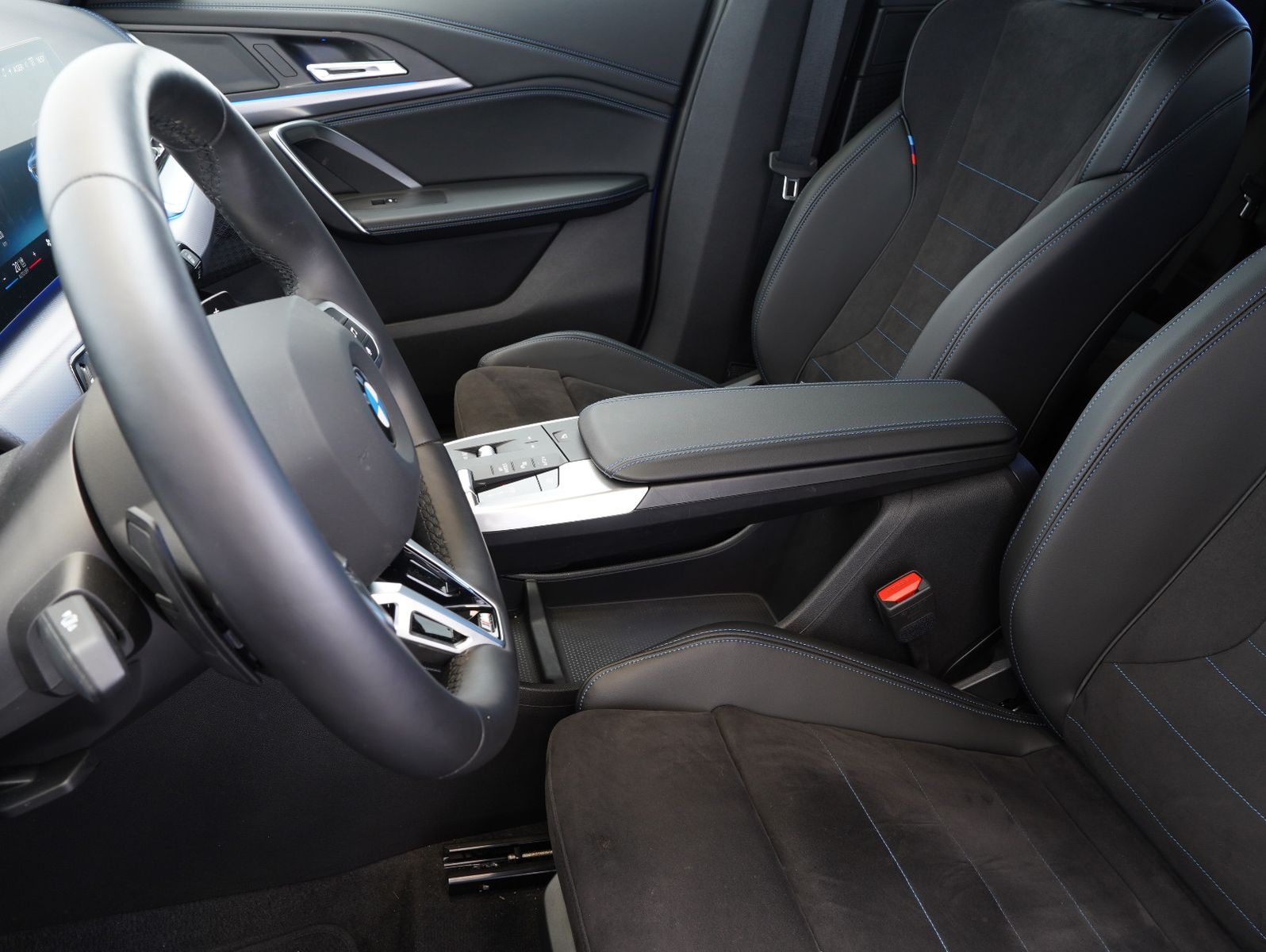 Fahrzeugabbildung BMW X1 20i Mild-Hybrid sDrive M Sport