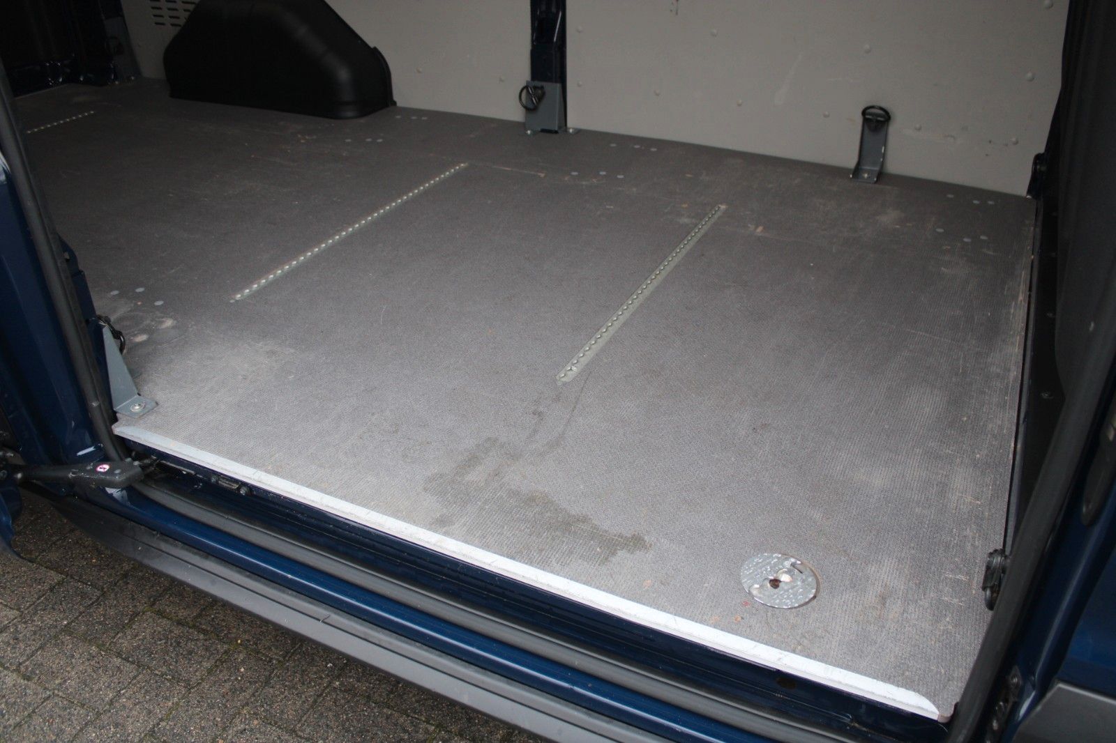 Fahrzeugabbildung Ford Transit 350 L3 H2 Kasten hoch lang KLIMA RFK AHK