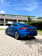 Audi TTS Coupe 2.0 TFSI quattro - - blaue Audi TTS