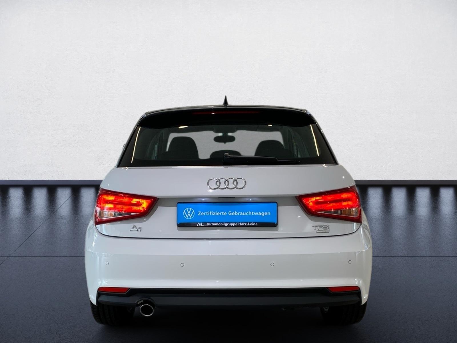 Audi A1 Sportback 1.0 TFSI ultra sport S tronic PDC S