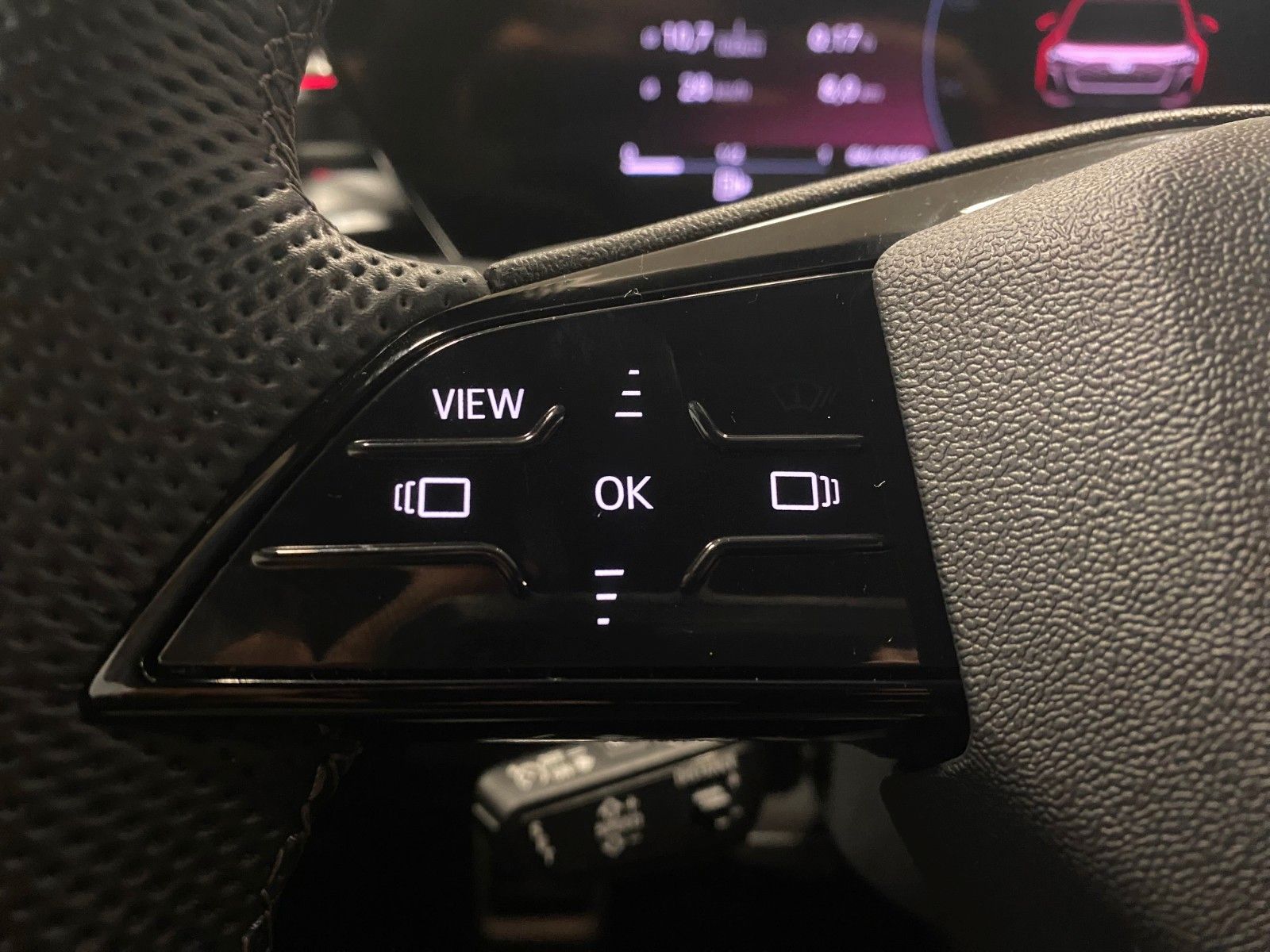 Fahrzeugabbildung Audi A5 B10 TDI S tronic Avant+S-Line+MATRIX+NAVI+19"