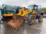 Komatsu WA 320Radlader inkl. Schaufel