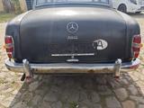 Mercedes-Benz 180 Ponton Restaurationsobjekt - Mercedes-Benz mit Benzin-Antrieb: Limousine, Ponton 180