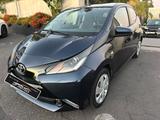 Toyota Aygo 1.0 VVT-i 69 CV 5 porte x-clusiv - Toyota Aygo (X): Clusiv
