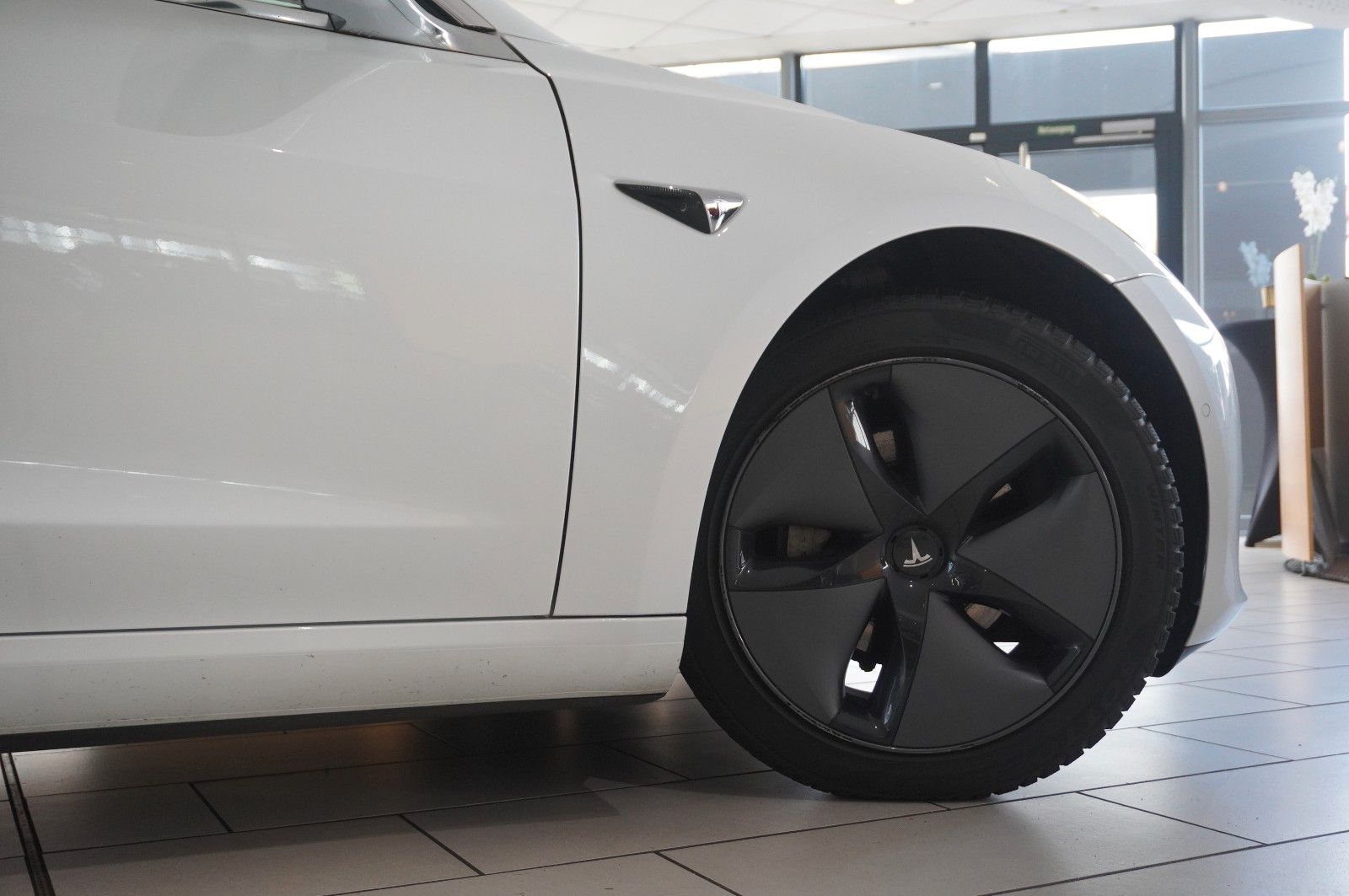 Fahrzeugabbildung Tesla Model 3 LONGRANGE DUAL-MOTOR NAVI/KAMERA/SH/PANO