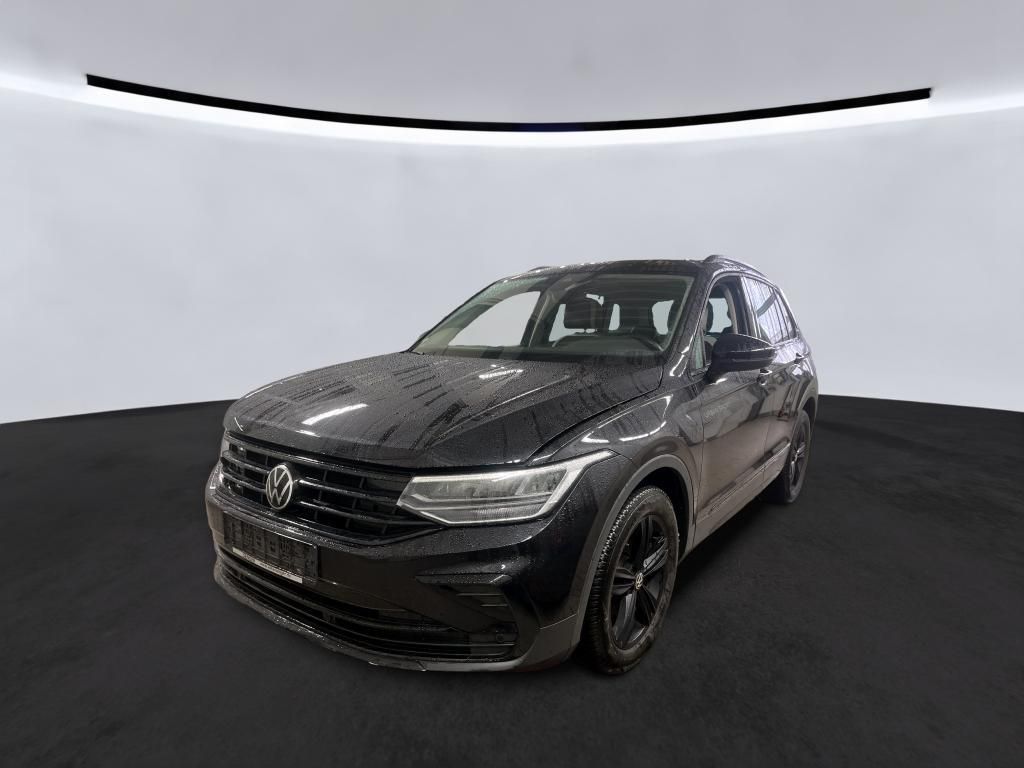 Volkswagen Tiguan - 1