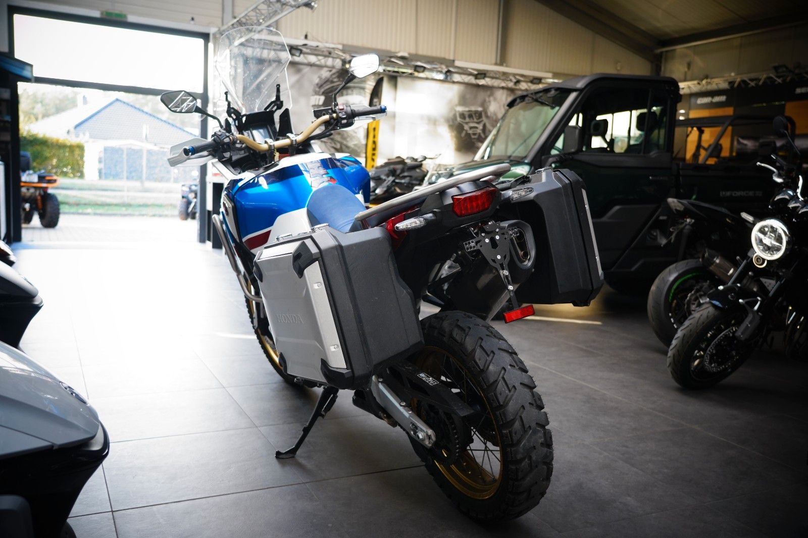 Fahrzeugabbildung Honda CRF 1000 Africa Twin Adventure Koffer