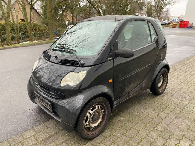 Smart ForTwo smart & pure 33kW Halbautomatik 1.Hand