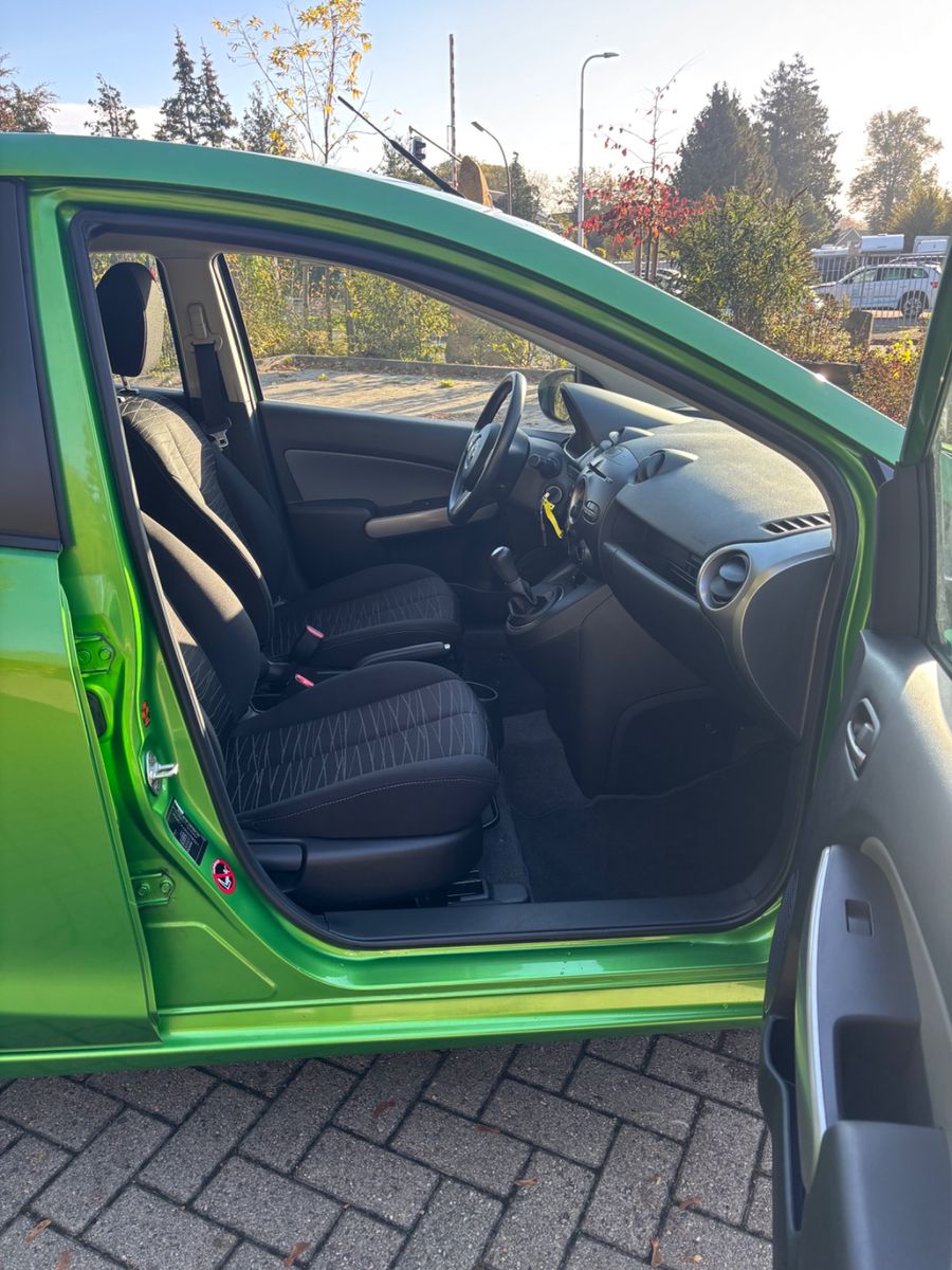 Foto 6 van MAZDA 2