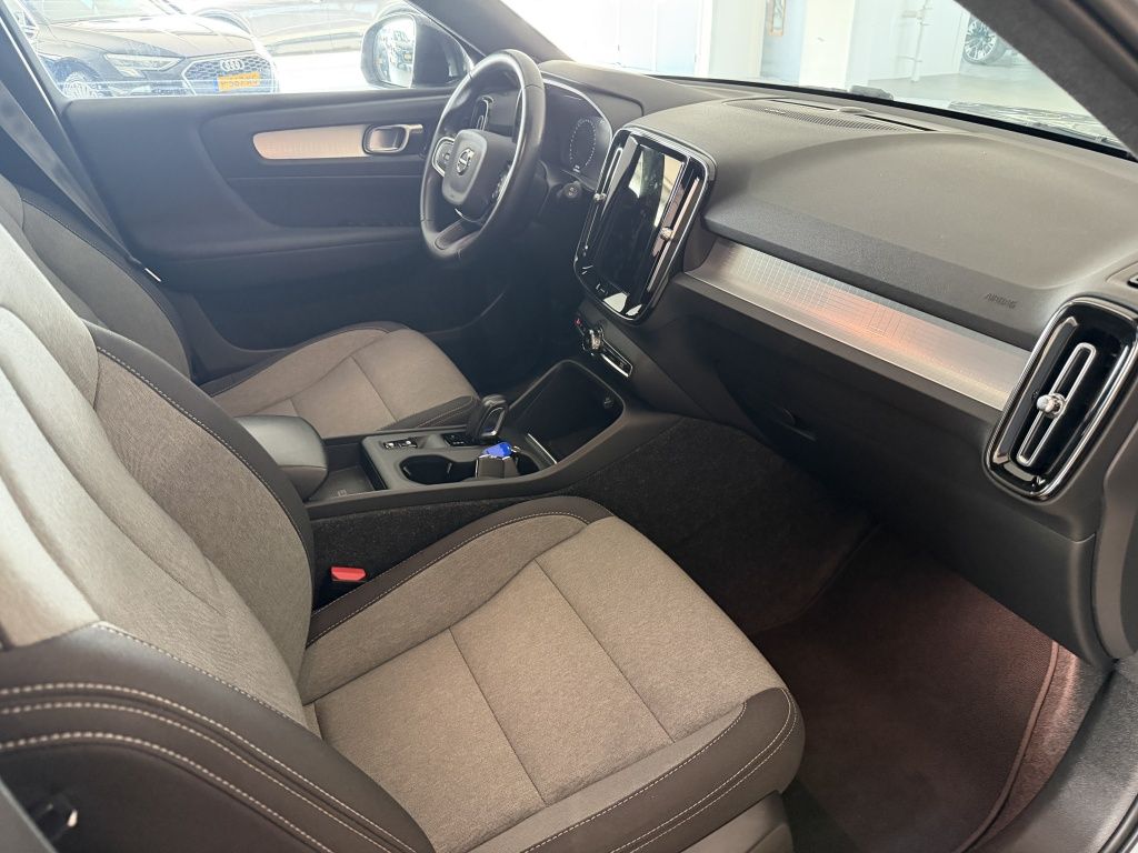 Volvo XC40 1.5 T4 Recharge R-Design Expression imagem 3