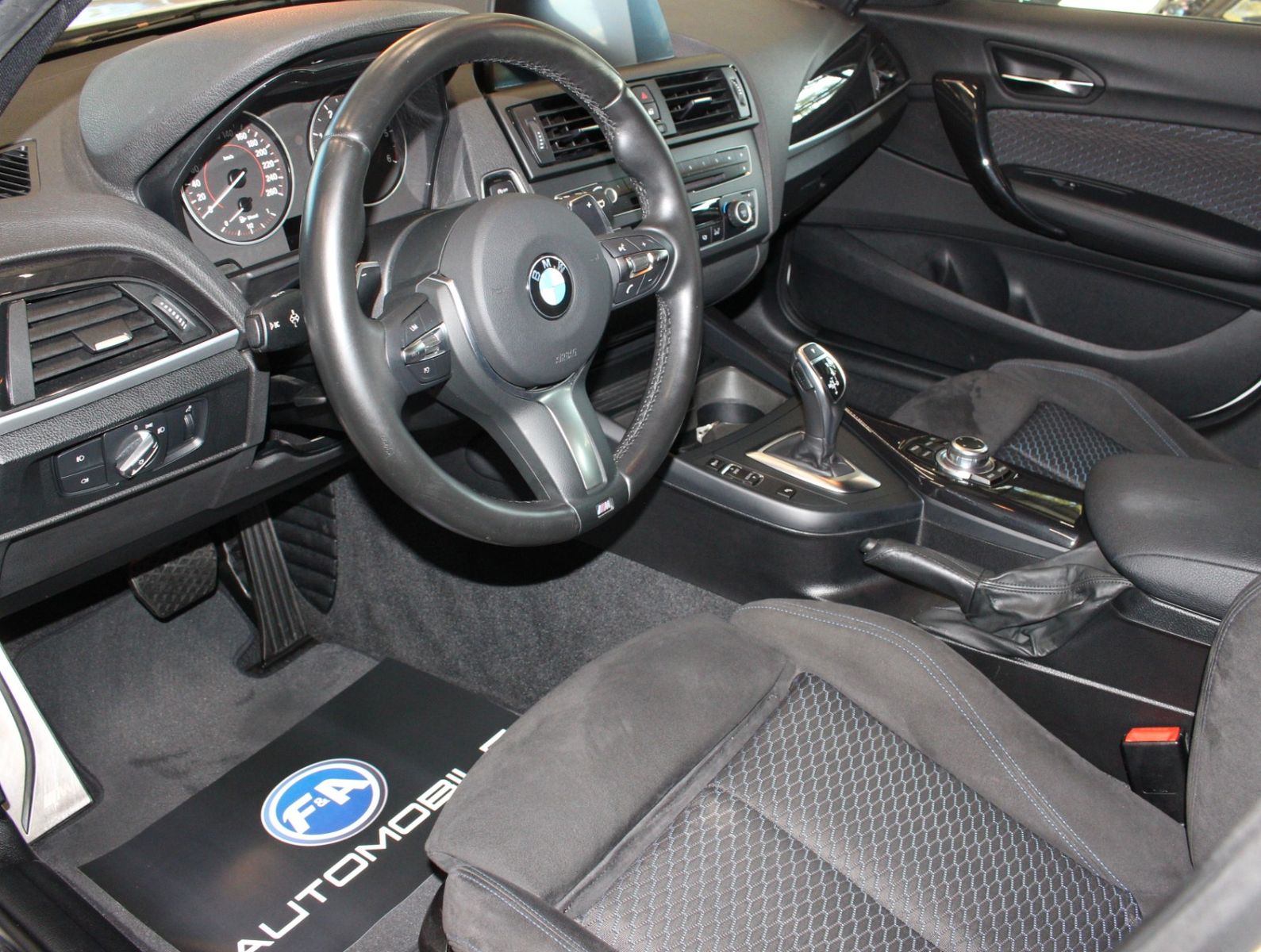 Fahrzeugabbildung BMW 120 d M Sport Navi*Bi Xenon*1. Hand*HiFi