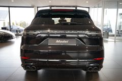 PORSCHE Cayenne S | InnoDrive | Pano | Matrix | AHK PORSCHE Cayenne S | InnoDrive | Pano | Matrix | AHK