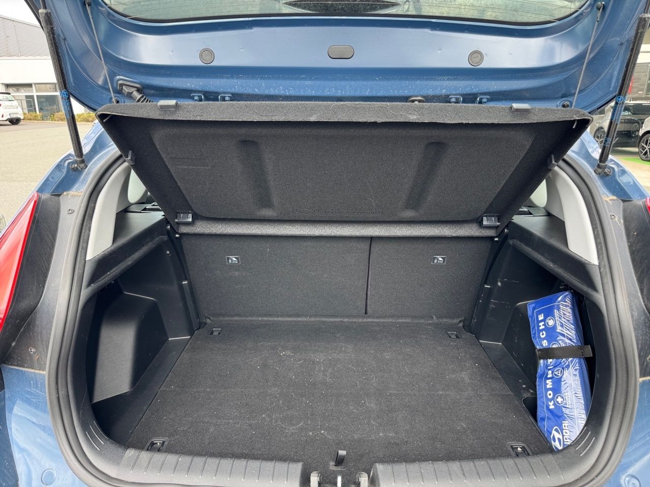 Fahrzeugabbildung Hyundai BAYON TREND 4xSHZ AUT Fernlichtass. Kam. KeyLess