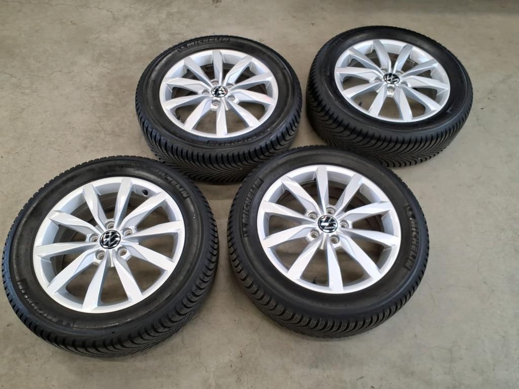 Volkswagen T-Roc R 4Motion 2.0 TSI 221kW 7-Gang DSG 4 Türen