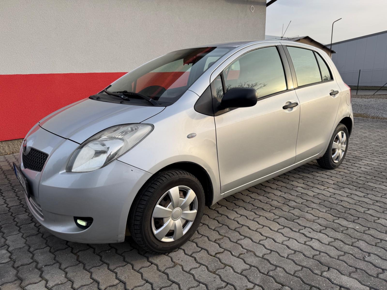 Toyota Yaris 1,0-l-VVT-i KLIMAANLAGE