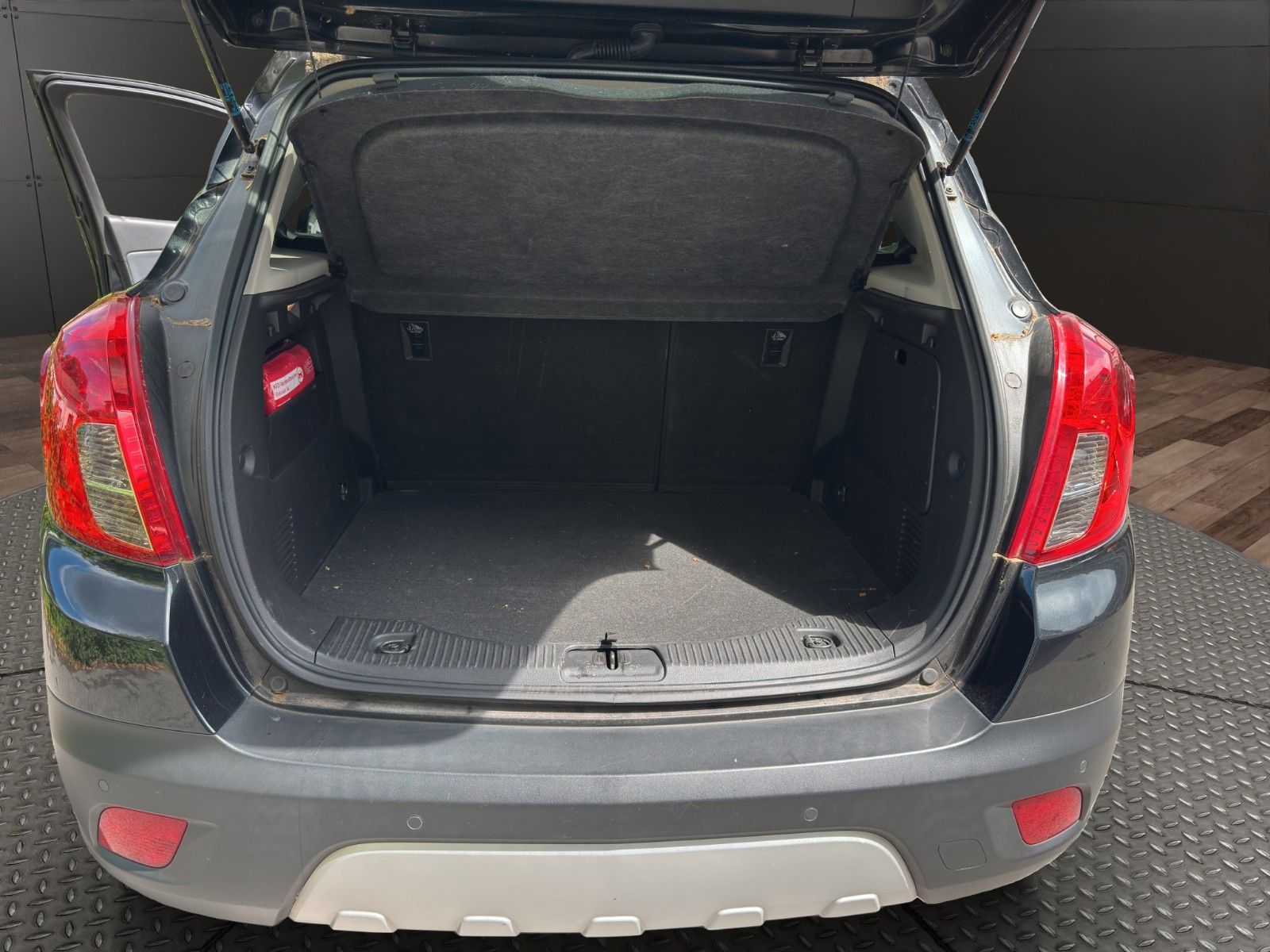 Fahrzeugabbildung Opel Mokka Innovation 4x4 Klima/Navi/Xenon/TÜV NEU