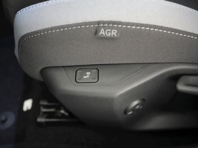 Astra L LIM. EDITION AT+NAVI+RÜCKFAHRKAMERA+SITZ