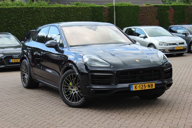 PORSCHE Cayenne Coupé 3.0 E-Hybrid / Trekhaak / Panorama