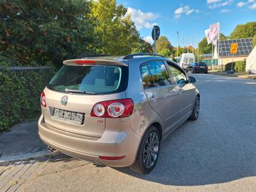 Volkswagen Golf - 4