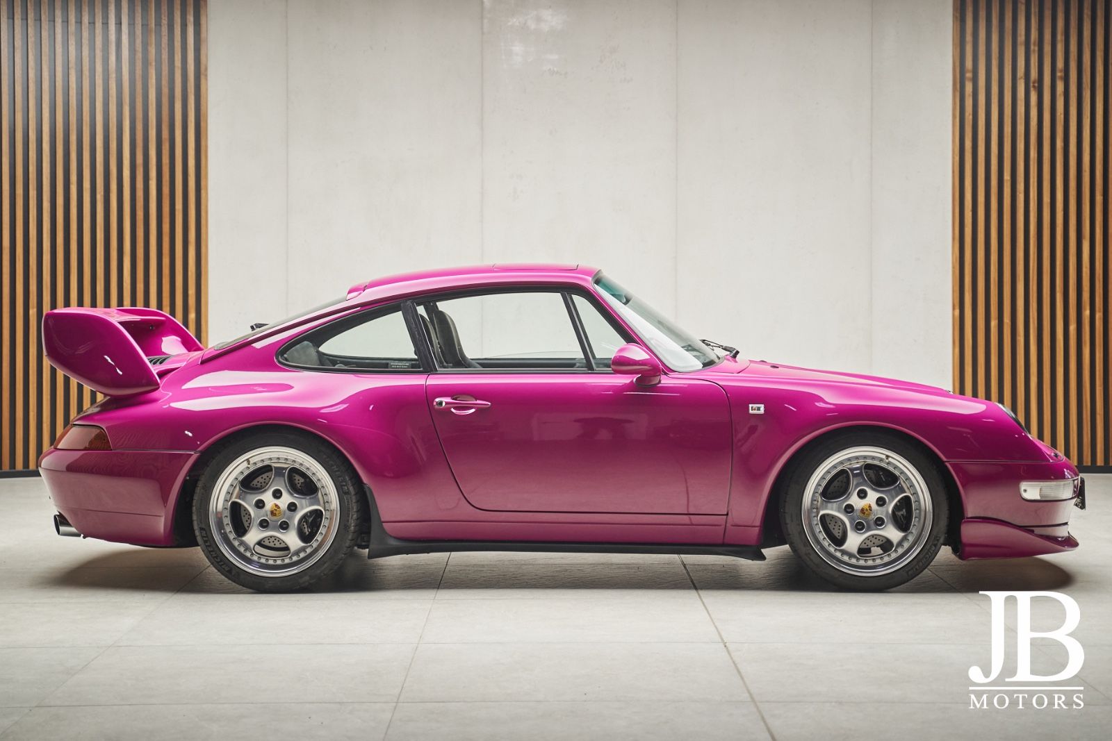 Fahrzeugabbildung Porsche 993 Carrera RS Optik Neuaufbau Recaro Carbon