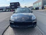 Porsche Cayenne S STANDHEIZUNG NAVI XENON LEDER 1.HAND - Porsche Cayenne Gebrauchtwagen in Essen