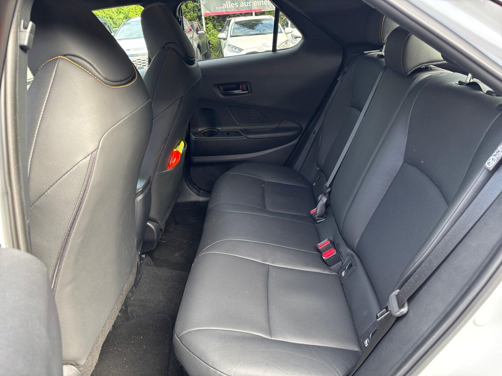 Toyota 2.0 Lounge Edition JBL,Panoramadach