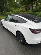 Tesla Model 3 Hinterradantrieb mit AHK - Tesla Model 3 in Mainz