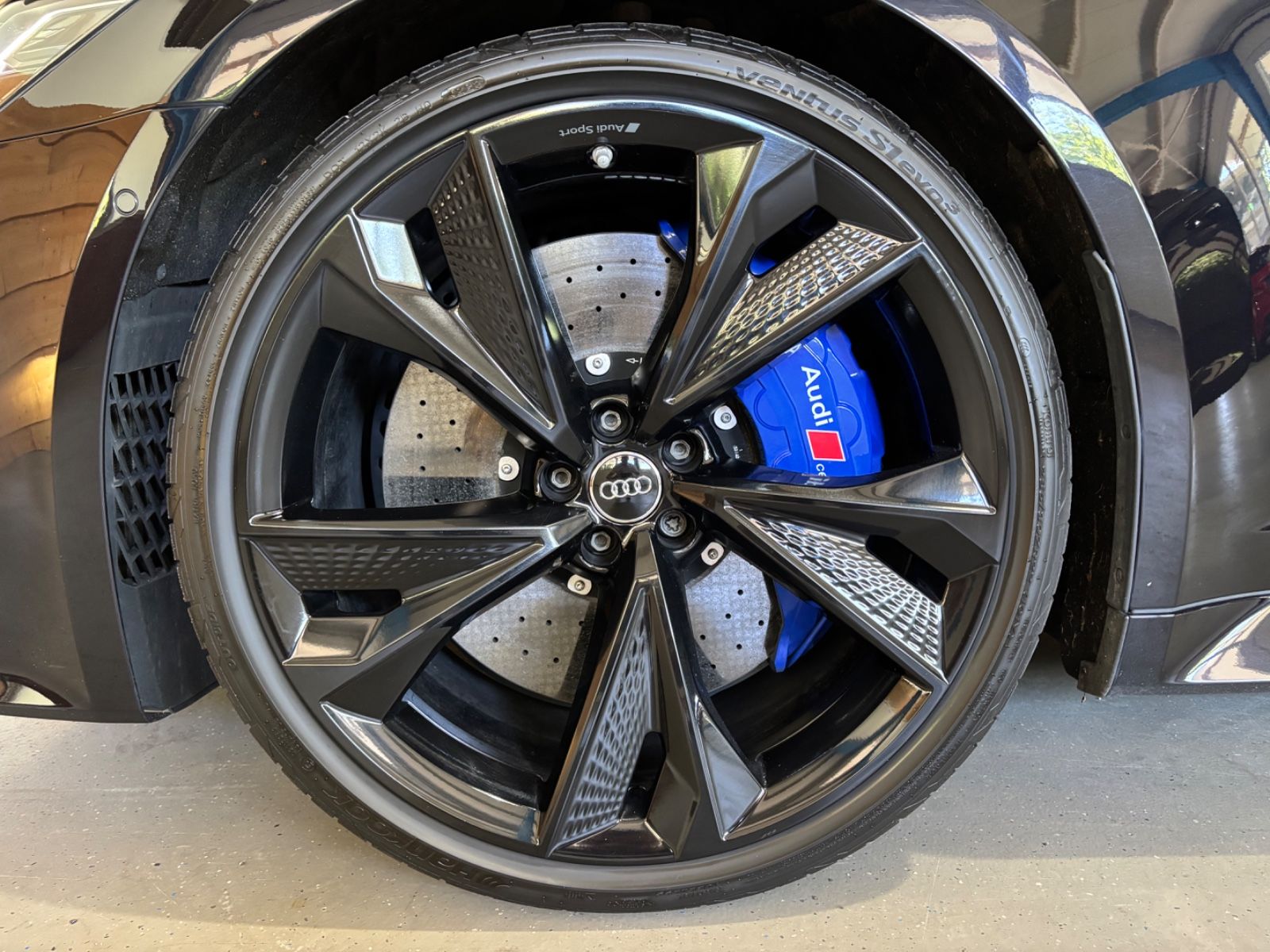 Audi RS6 Avant 4.0 TFSI quattro / Navi foto 20