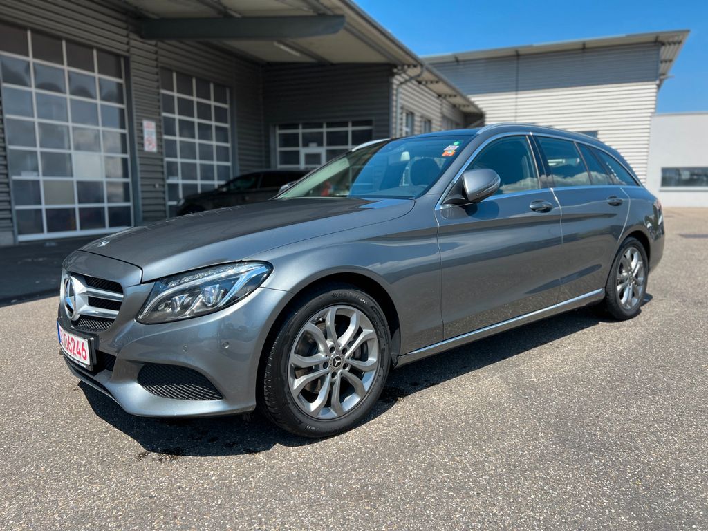 Image of Mercedes-Benz C 220
